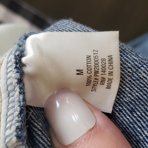 NWT Francesca's Harper Distressed Denim Skirt Sz Med - Picture 6 of 6